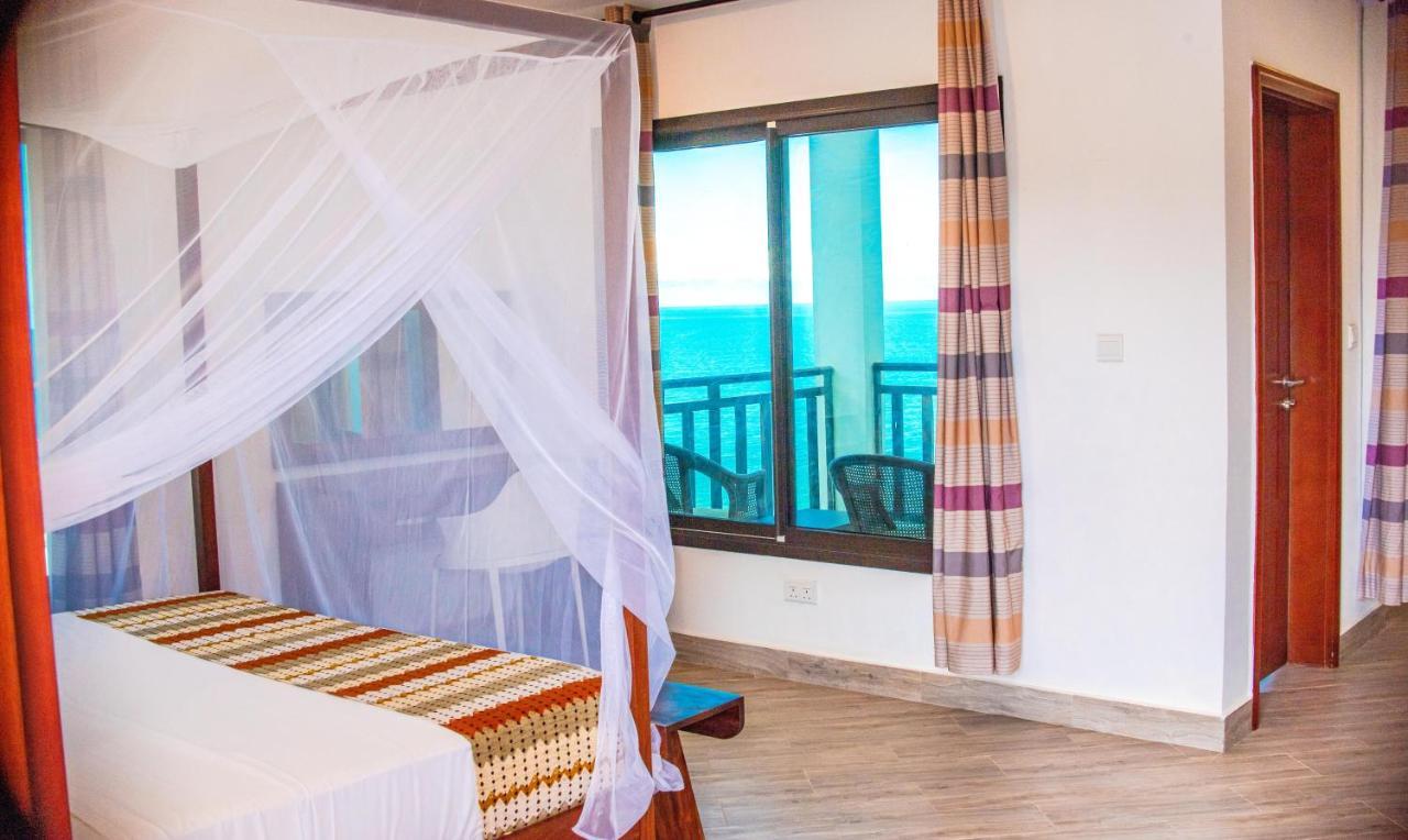 Majula Boutique Hotel Серекунда Екстер'єр фото